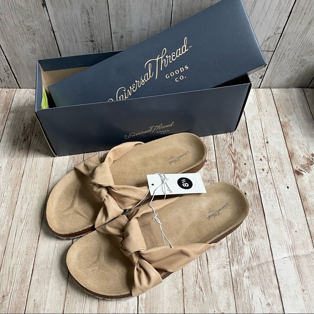 NEW WITHOUT BOX UNIVERSAL THREAD JUNIE CREAM SANDALS WOMENS SIZE 8.5